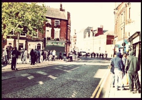 Youths gathering for riots in Wolverhampton - Pic by Pete Hopper